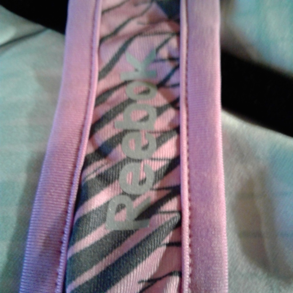 Reebok Racer Back Athletic top - Picture 5 of 7